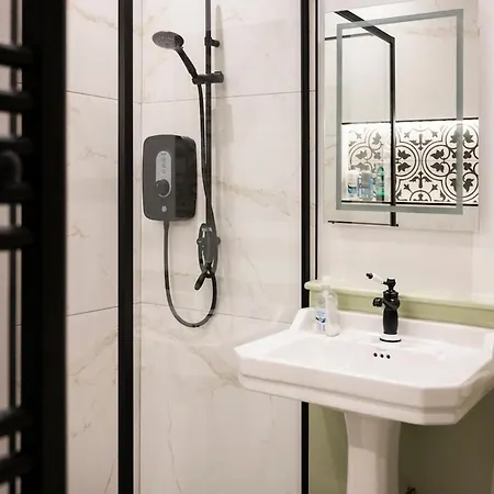 Grosvenor - District, Parking Tatil Evi