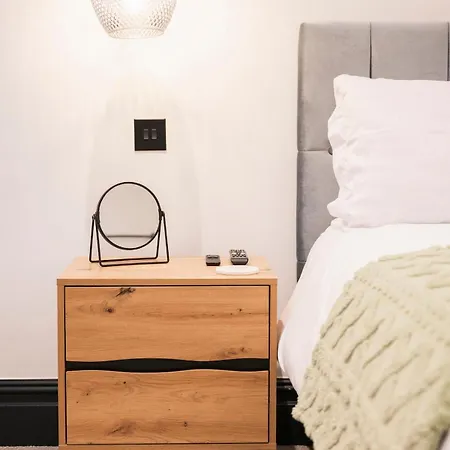 Grosvenor - District, Parking Tatil Evi *